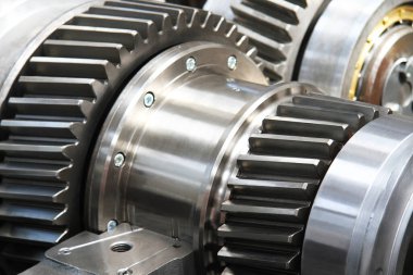 Otomobil motoru veya şanzıman kutusu