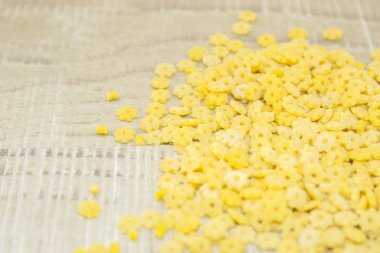 A ahşap taban Star'da şeklinde kurutulmuş hamur