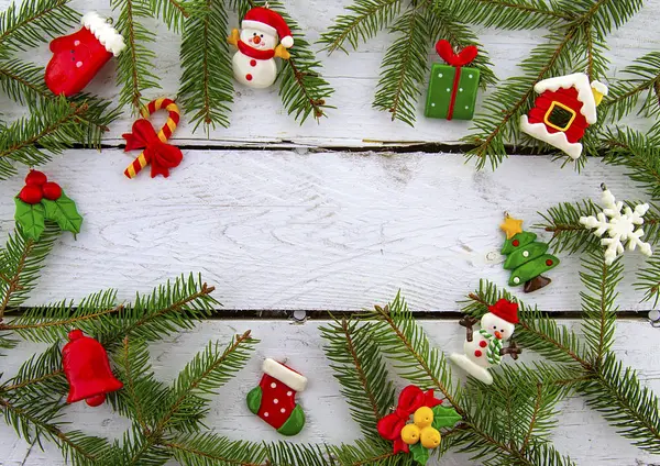 Ramas Aisladas Del Árbol Navidad Sobre Fondo Madera Blanca Con — Foto de Stock