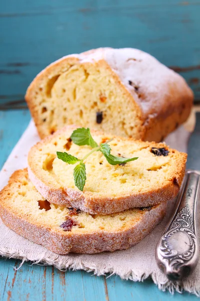 Házi torta mazsolával — Stock Fotó