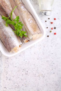 Çiğ balık Hake