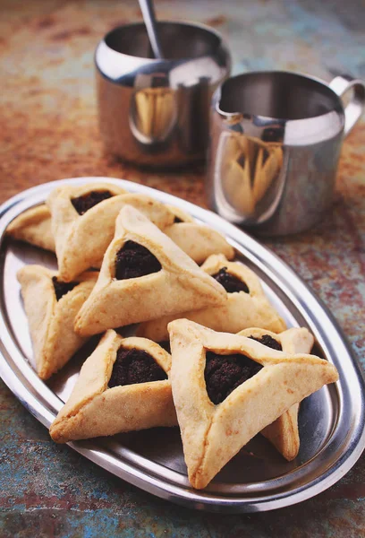 Hamantaschen Cookies Met Maanzaad Rozijnen Plaat Gekookt Voor Joodse Festival — Stockfoto