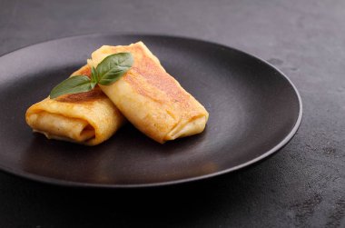 Buluşma ile haddelenmiş krep yakın çekim