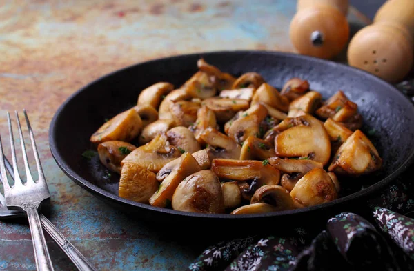 Mushrooms Fried Black Pan Rustic Background — Stock Photo, Image