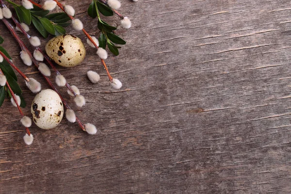 Decoración Pascua Huevos Codorniz Sauce Sobre Fondo Oscuro —  Fotos de Stock