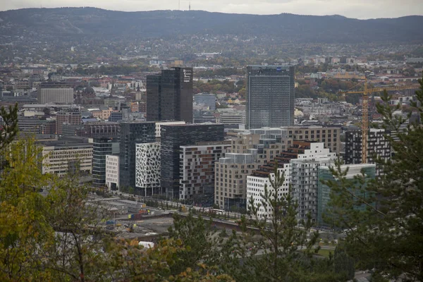 Sonbahar akşamı Oslo, Norveç şehri