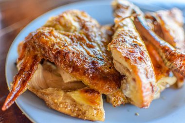 Gevrek deri tavuk ızgara