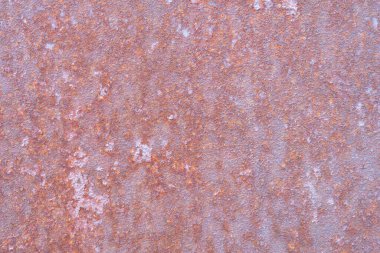 Çelik levhanın yüzeyindeki kırmızı katmanlı pas tabakasının yapısı