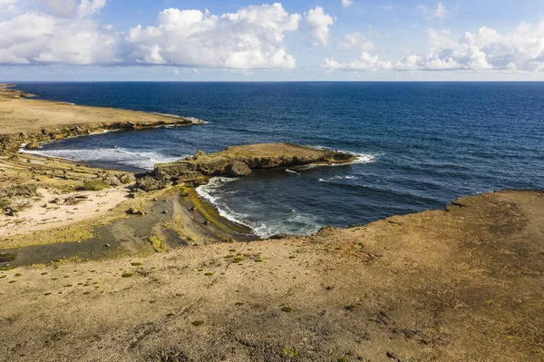 Panoramiczny Widok Lotu Ptaka Wybrzeże Curacao Morzu Karaibskim Turkusową Wodą — Zdjęcie stockowe