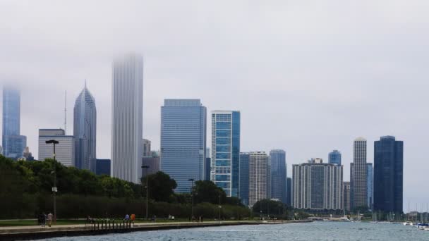 4K UltraHD Timelapse Chicago centro de la ciudad en la niebla — Vídeos de Stock