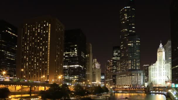 4K UltraHD Timelapse Night at the Chicago Riverwalk — Stock Video