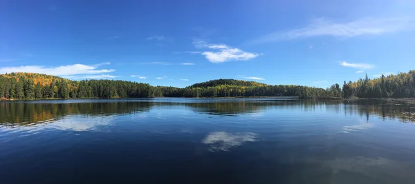 Panorama de la escena algonquina en otoño —  Fotos de Stock