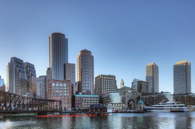 Boston'ın iç liman alanı görünümünü