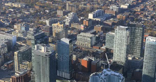 4 k Ultrahd Luchtfoto uitzicht over de straten van Toronto, Canada — Stockvideo