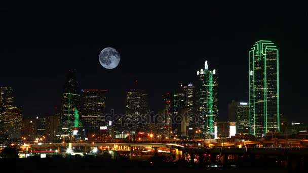 4K UltraHD Luna Llena sobre Dallas — Vídeos de Stock