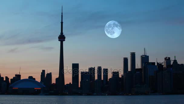 4 k Ultrahd πλήρες φεγγάρι πάνω από το Τορόντο του Καναδά — Αρχείο Βίντεο