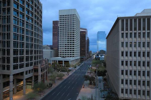 Vista del crepúsculo del centro de Phoenix — Foto de Stock