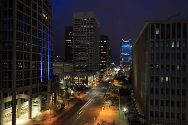Phoenix city center éjszakai látképe — Stock Fotó