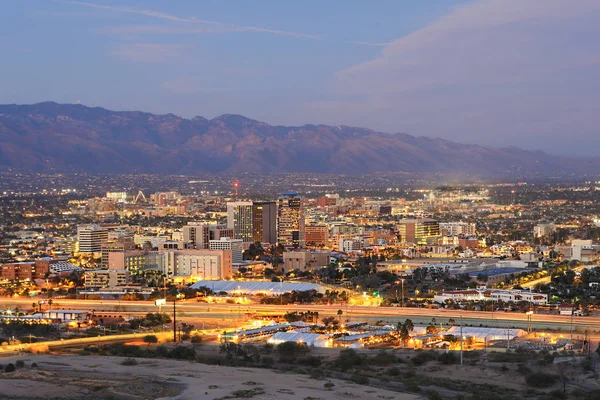 The Tucson skyline at dusk — Stock Photo, Image