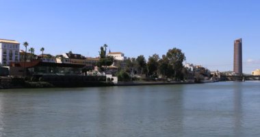 4 k Ultrahd sahne Seville Guadalquiver Nehri boyunca