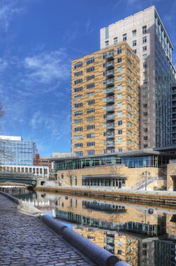 Dikey Providence Skyline