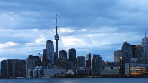 4k Ultrahd Timelapse alacakaranlıkta Toronto şehir merkezinin — Stok video