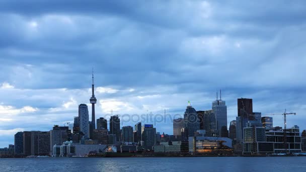 4k UltraHD-Zeitraffer der Toronto-Skyline in der Abenddämmerung — Stockvideo