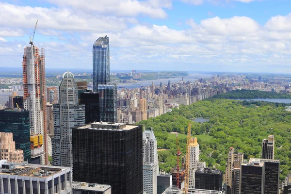 Zobacz panoramę w pobliżu Central Parku na Manhattanie — Zdjęcie stockowe