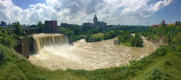 Panorama view of the City of Rochester and High Falls — Stock Photo, Image