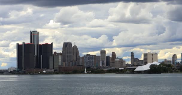 Détroit Skyline de Belle Isle au crépuscule 4K — Video