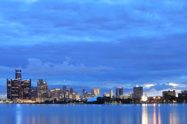Belle Isle gece Detroit manzarası