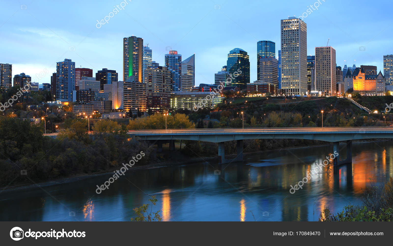 Edmonton, kanada stadtzentrum bei nacht Stockfotografie lizenzfreie