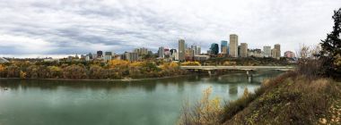 Edmonton, Alberta, Kanada Panoraması ile renkli aut Aspen'de