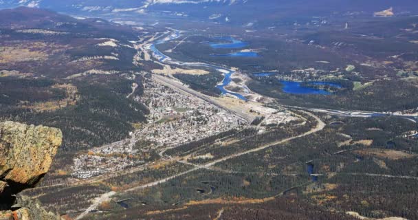 Widok z lotu ptaka Jasper, Alberta 4k — Wideo stockowe