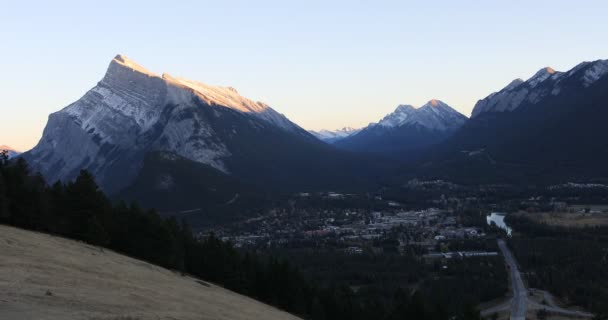 Vista do pôr do sol de Banff, Canadá 4K — Vídeo de Stock