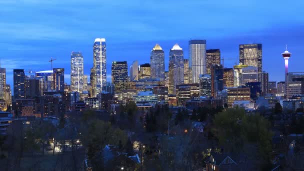 Timelapse nacht naar dag van de Calgary, Canada skyline 4k — Stockvideo