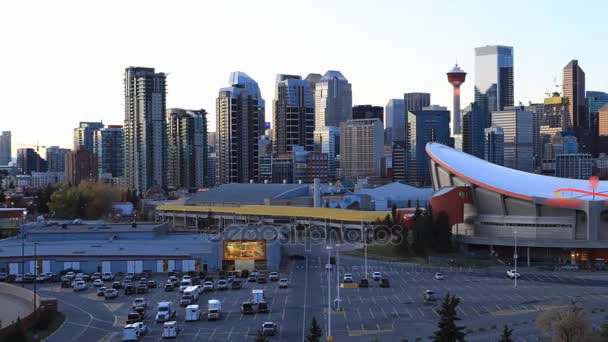 Timelapse pan dagen till natt Calgary, Alberta centrum 4k — Stockvideo