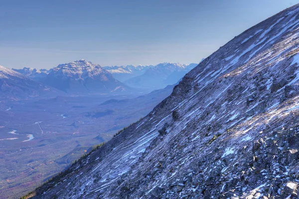 Szeroki widok Gór Skalistych w spadku — Zdjęcie stockowe