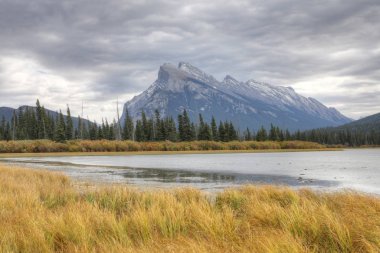 Mount Rundle Banff, Alberta yakınındaki