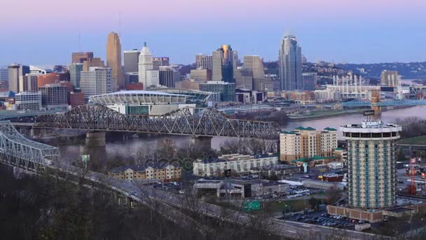 Timelapse Cincinnati Skyline Day Night — Stock Video