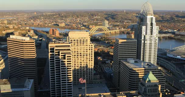 Cincinnati Ohio Şehir Merkezindeki Havadan Görünümü — Stok video