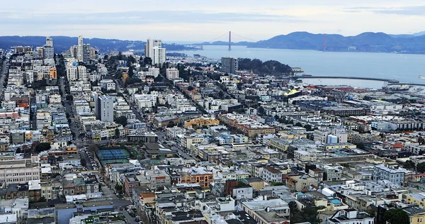 Antenn i San Francisco med Golden Gate-bron — Stockfoto
