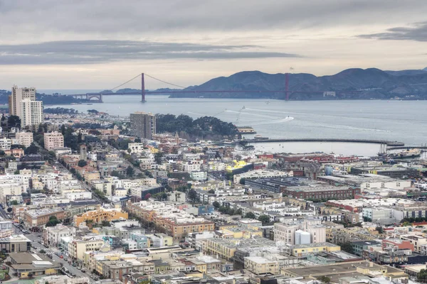 Antenn i San Francisco, Kalifornien med Golden Gate-bron — Stockfoto