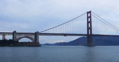 Golden Gate Köprüsü 4k yan görünüm
