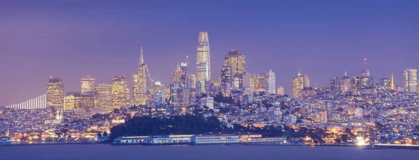 Noc panorama panoramę San Francisco — Zdjęcie stockowe