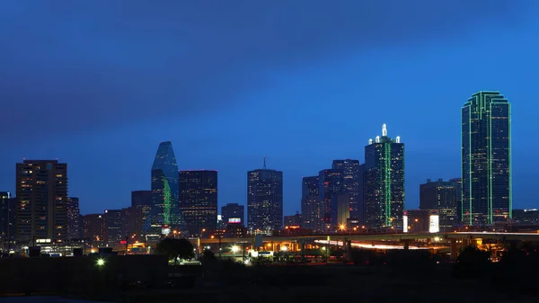 Dallas manzarası, gece