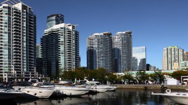 Toronto, Kanada limanda bakan condominiums