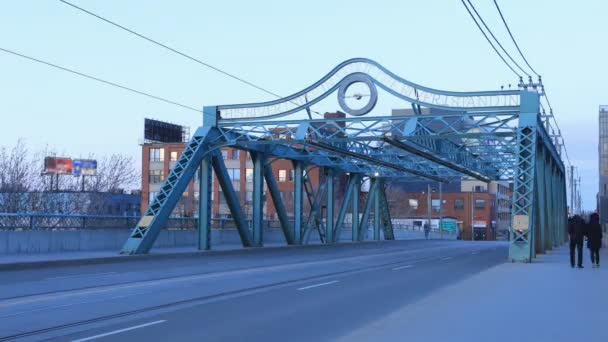 Timelapse 皇后街桥在多伦多黄昏4K — 图库视频影像