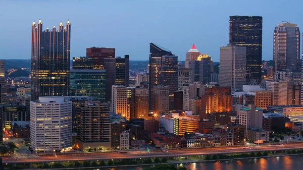 Pittsburgh Pennsylvania Centro Ciudad Crepúsculo — Foto de Stock