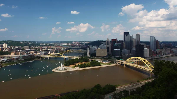 匹兹堡 宾夕法尼亚州市中心的鸟瞰图 — 图库照片